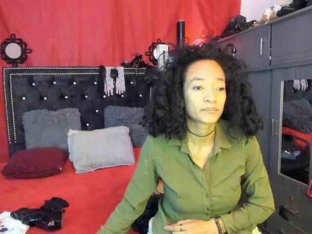 Ameliemartinez webcam