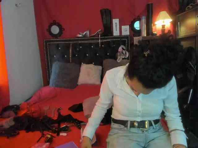 Ameliemartinez webcam