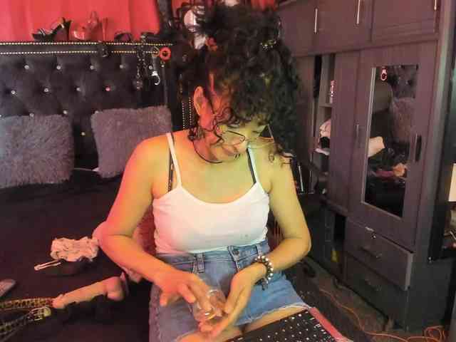 Ameliemartinez webcam