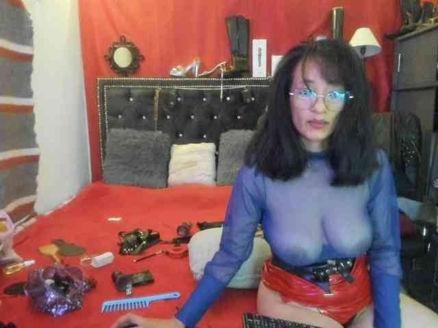 Ameliemartinez webcam
