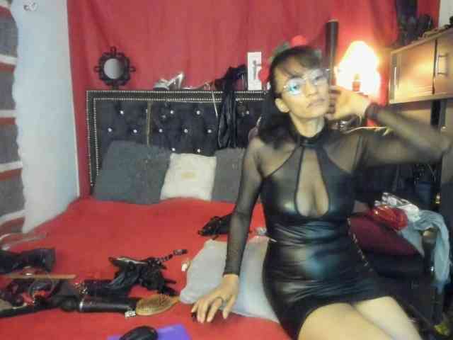 Ameliemartinez webcam