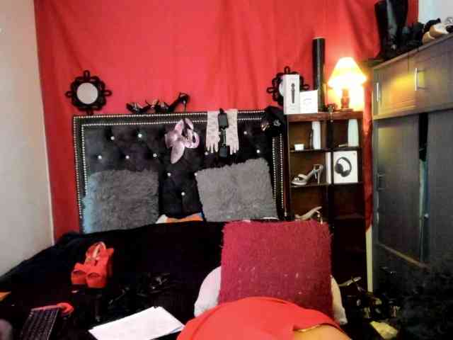 Ameliemartinez webcam