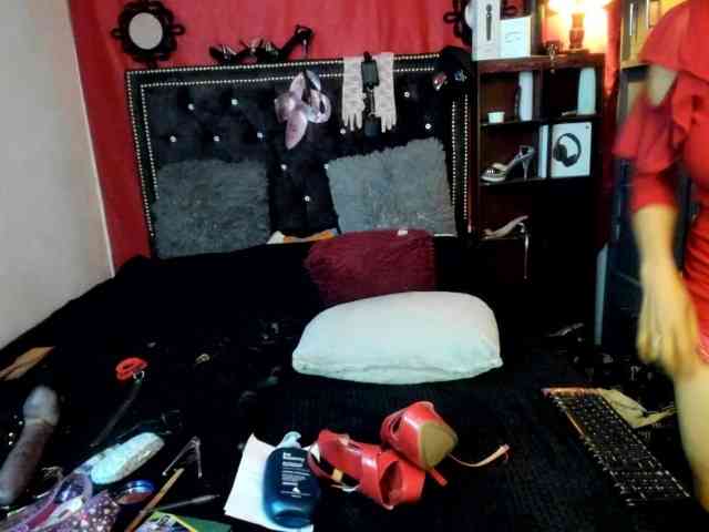 Ameliemartinez webcam