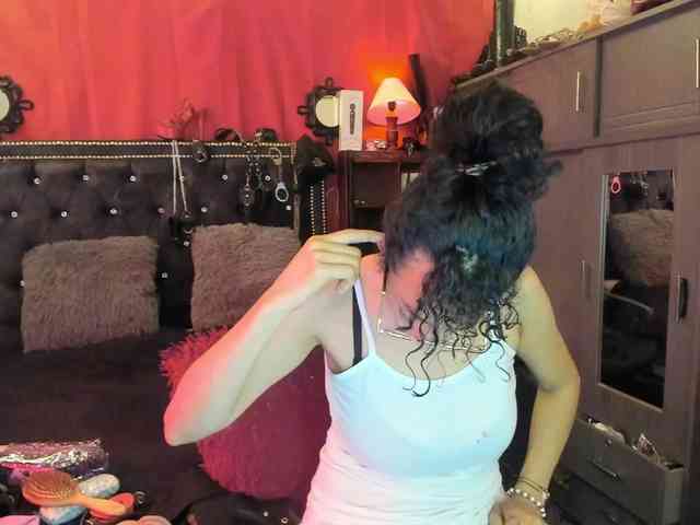 Ameliemartinez webcam