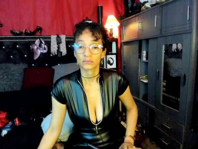 Ameliemartinez webcam