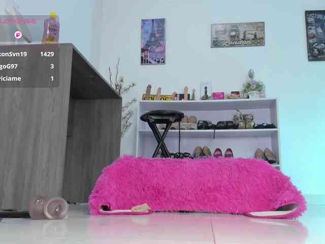 AlexiaSilver webcam