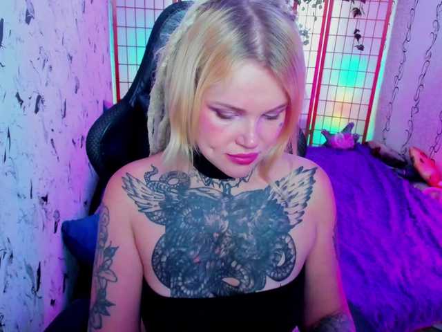 sansevieria live cam on BongaCams