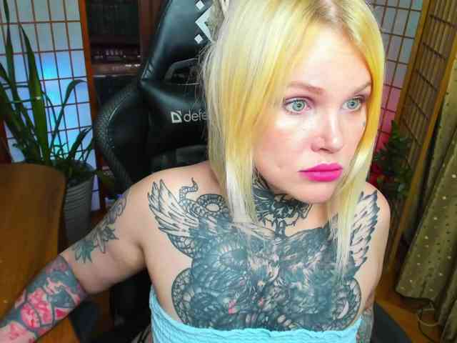 free nude chatroom HellGa