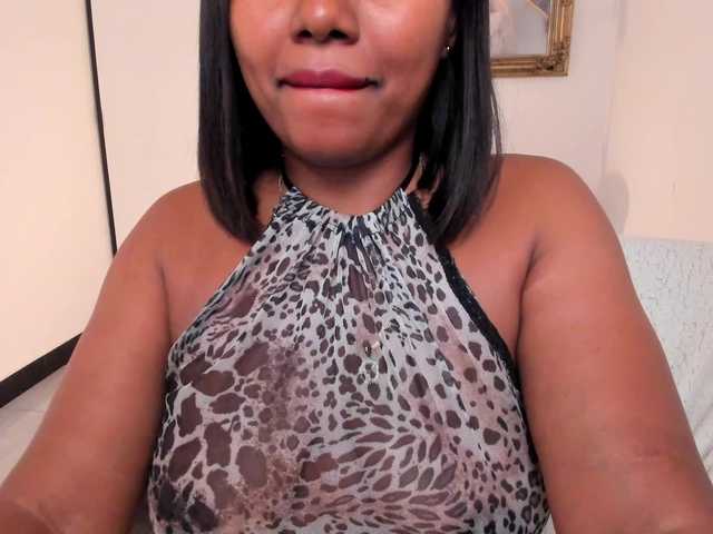 irissmoon777 live cam on BongaCams