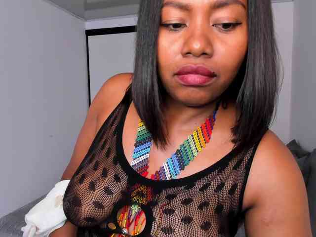 irissmoon777 webcam