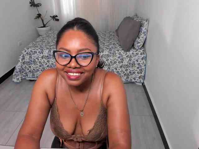 irissmoon777 webcam