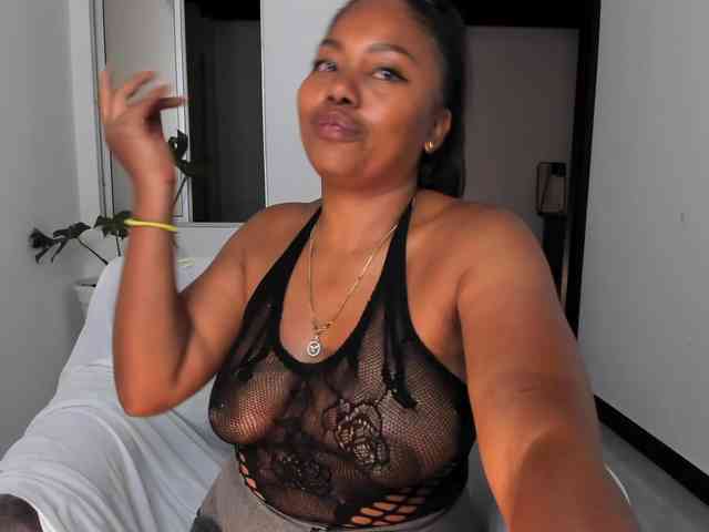 irissmoon777 webcam
