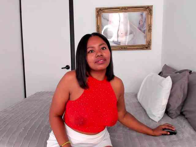 irissmoon777 webcam