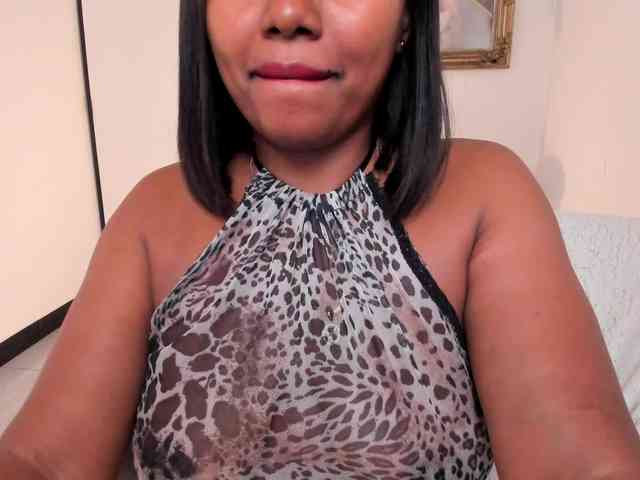 irissmoon777 webcam