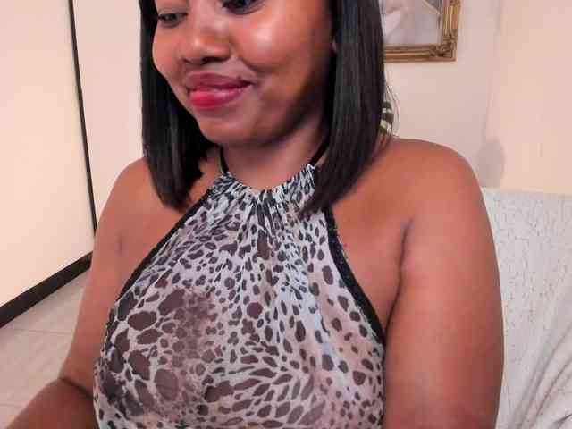 irissmoon777 webcam