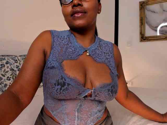 irissmoon777 webcam