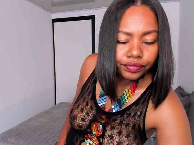 irissmoon777 webcam