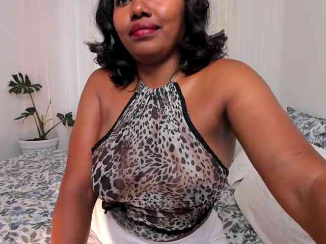irissmoon777 webcam