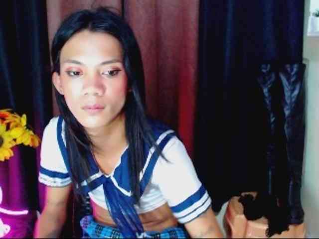 Xwildcucumberx's cam show statistics and live stream