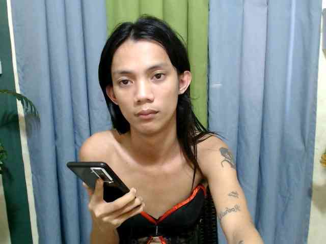 xWILDcucumberx Live Webcam on BongaCams