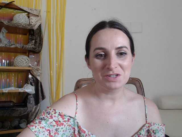 UWillMarryMyAss live cam on BongaCams
