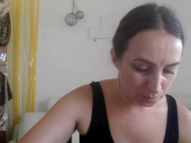 UWillMarryMyAss live cam on BongaCams