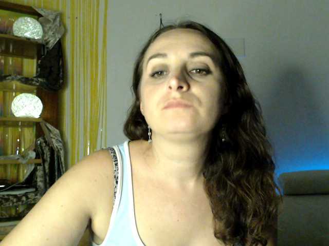 UWillMarryMyAss live cam on BongaCams