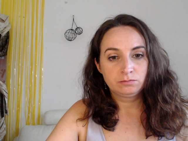 UWillMarryMyAss live cam on BongaCams