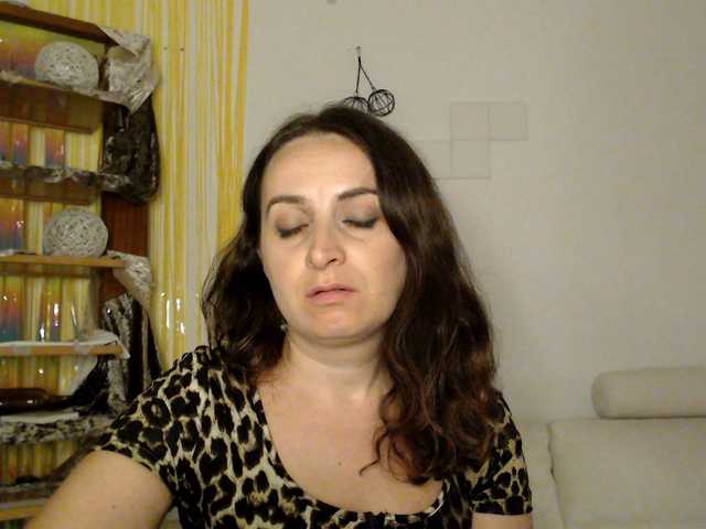 UWillMarryMyAss live cam on BongaCams