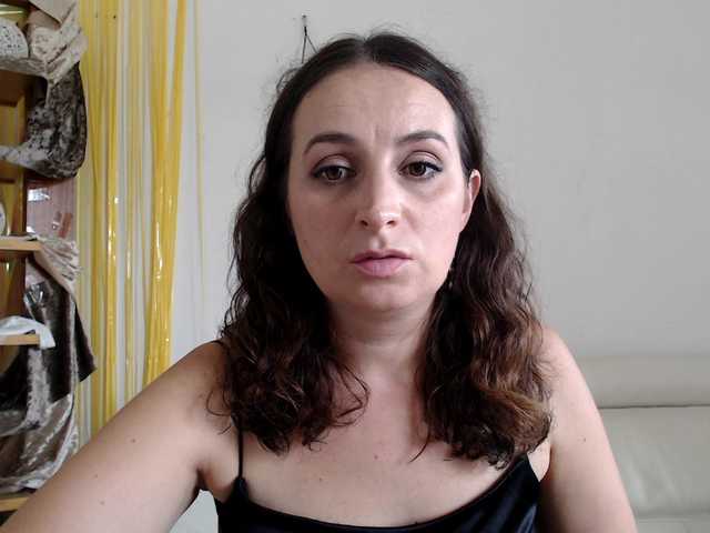 UWillMarryMyAss live cam on BongaCams