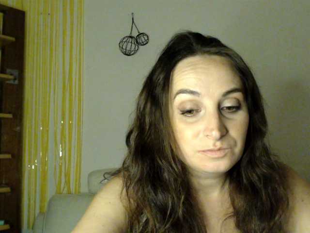 UWillMarryMyAss live cam on BongaCams