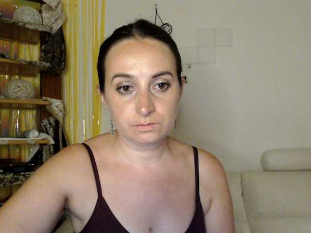 UWillMarryMyAss live cam on BongaCams