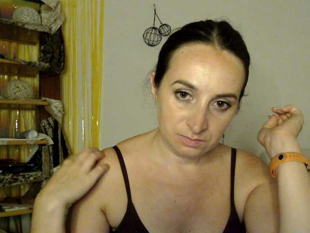 UWillMarryMyAss live cam on BongaCams