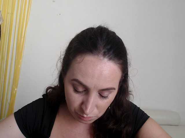 UWillMarryMyAss live cam on BongaCams