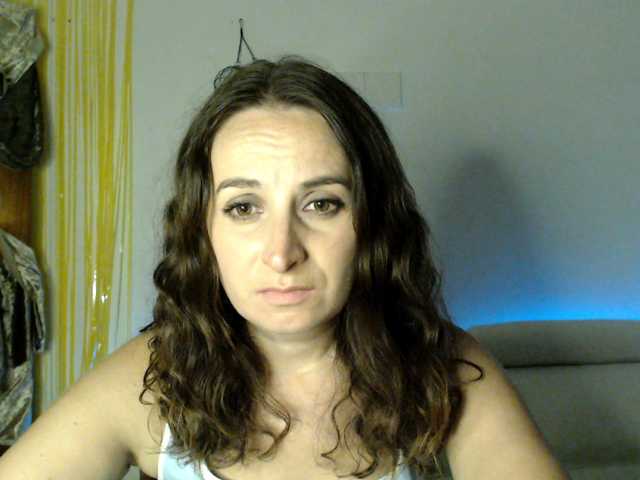 UWillMarryMyAss live cam on BongaCams