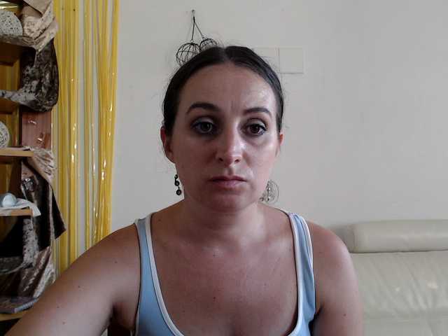 UWillMarryMyAss live cam on BongaCams