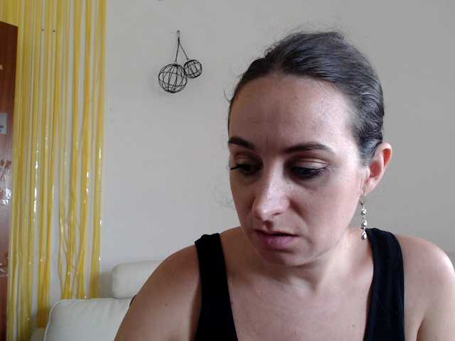 UWillMarryMyAss live cam on BongaCams