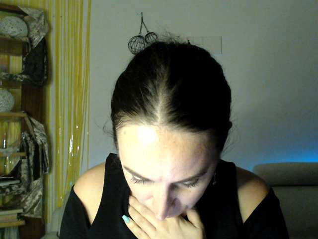 UWillMarryMyAss live cam on BongaCams