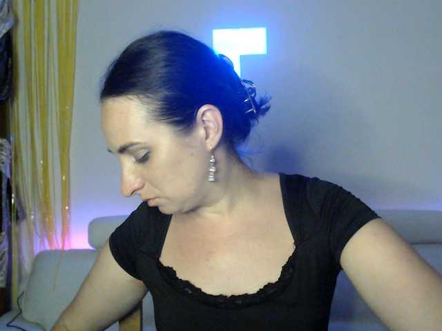 UWillMarryMyAss live cam on BongaCams