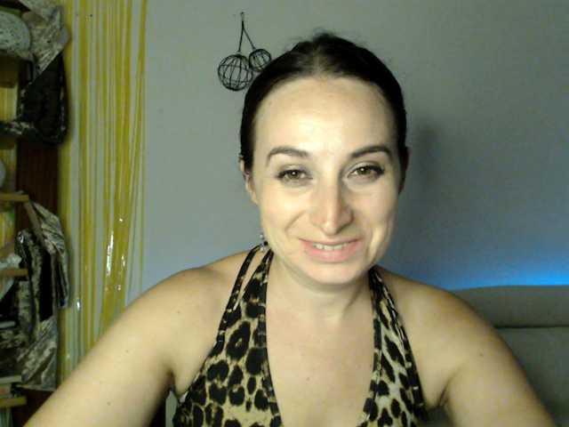 UWillMarryMyAss live cam preview