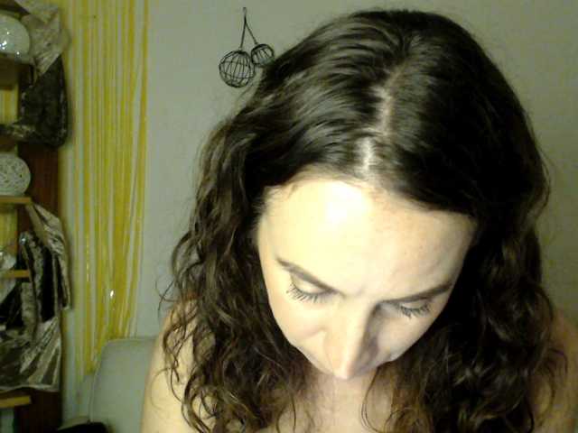 UWillMarryMyAss live cam on BongaCams