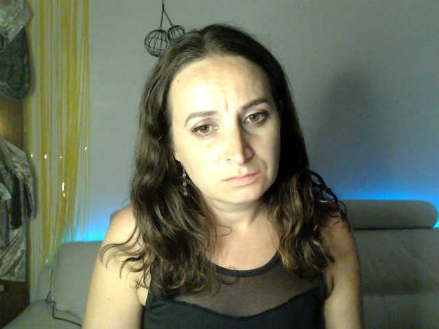 UWillMarryMyAss — live female cam