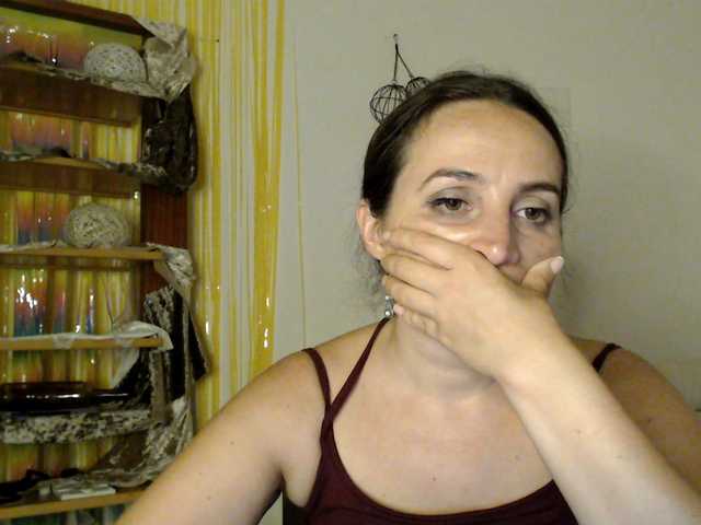 UWillMarryMyAss live cam on BongaCams