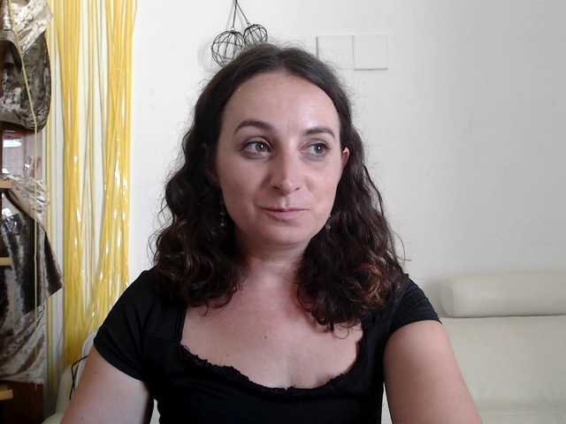 UWillMarryMyAss live cam on BongaCams