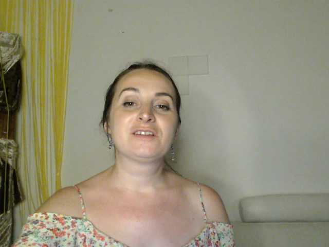 UWillMarryMyAss live cam on BongaCams