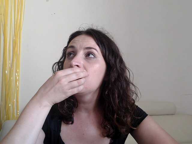 UWillMarryMyAss live cam on BongaCams