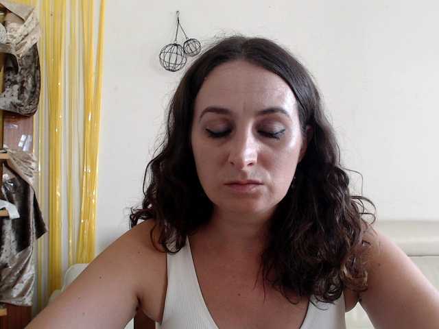 UWillMarryMyAss live cam on BongaCams