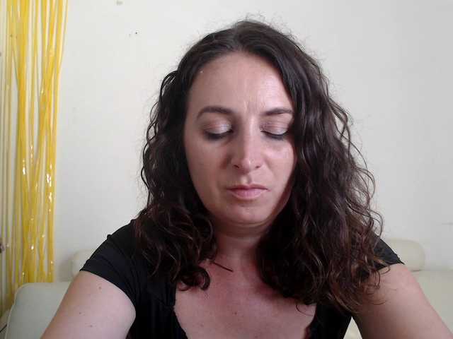 UWillMarryMyAss live cam on UnifiedCams