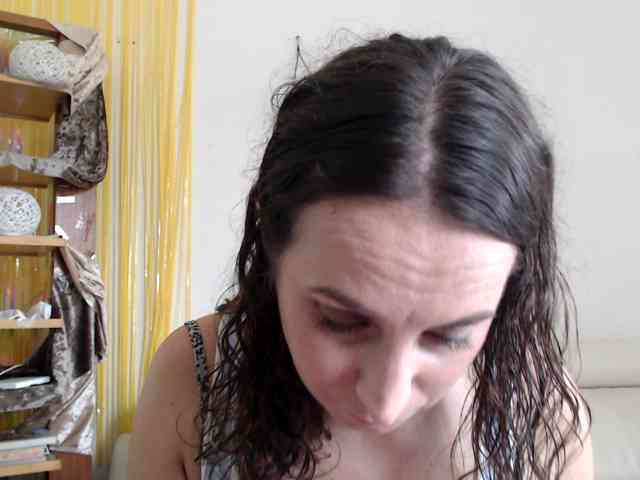 Modella: UWillMarryMyAss