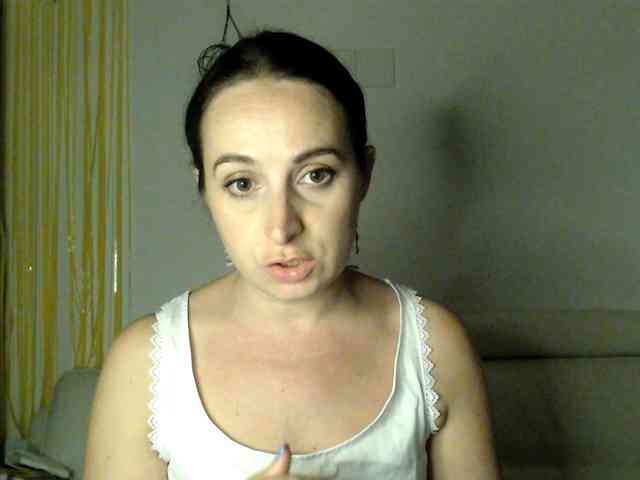 Modella: UWillMarryMyAss